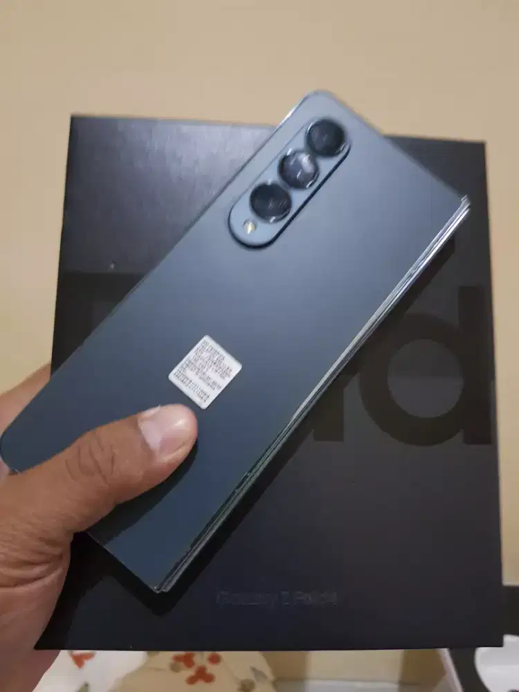 Samsung Z Fold 4 Ram 12 / 512 Resmi