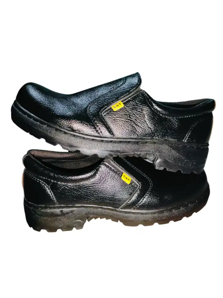 Sepatu safety selop