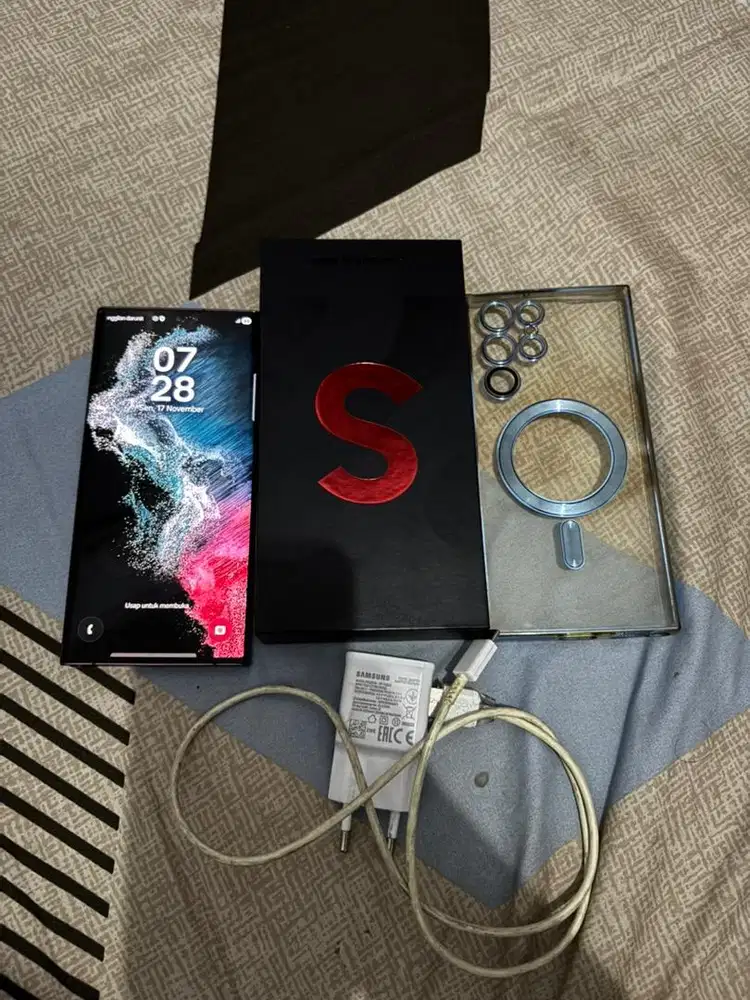 Samsung galaxy S22 ultra RAM 12/7256 SEIN