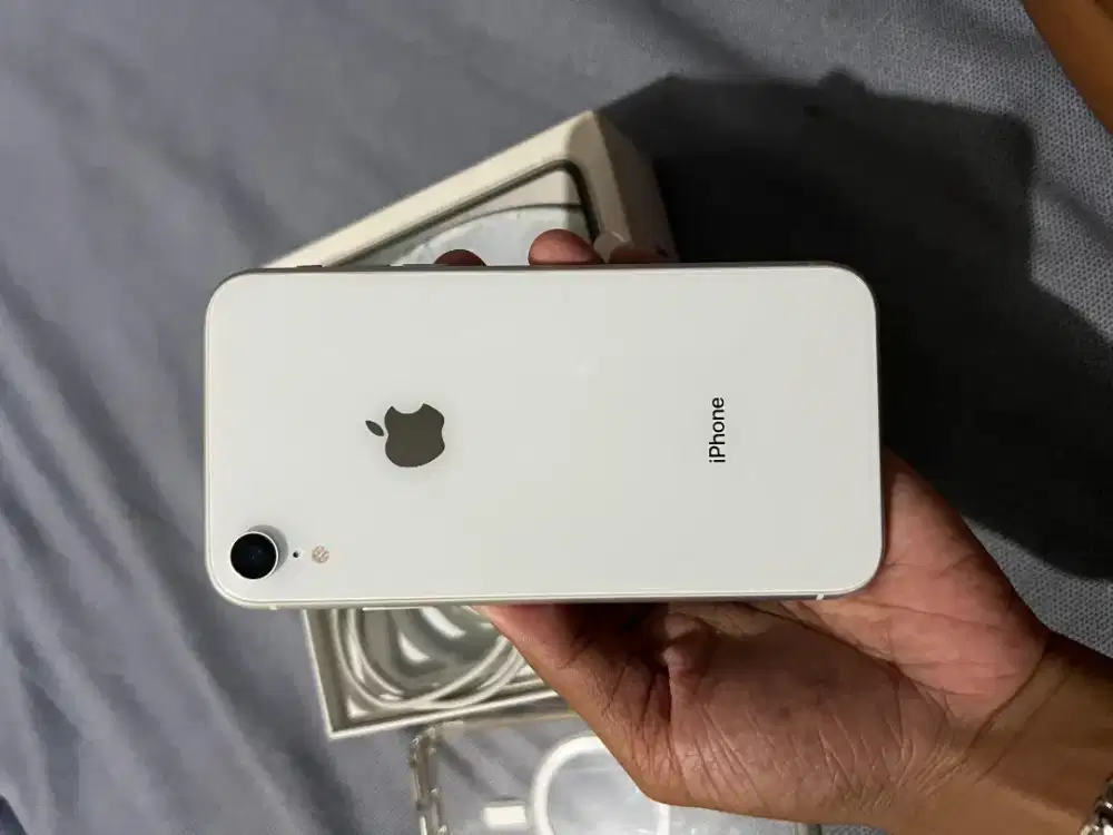 iPhone xr 128 inter