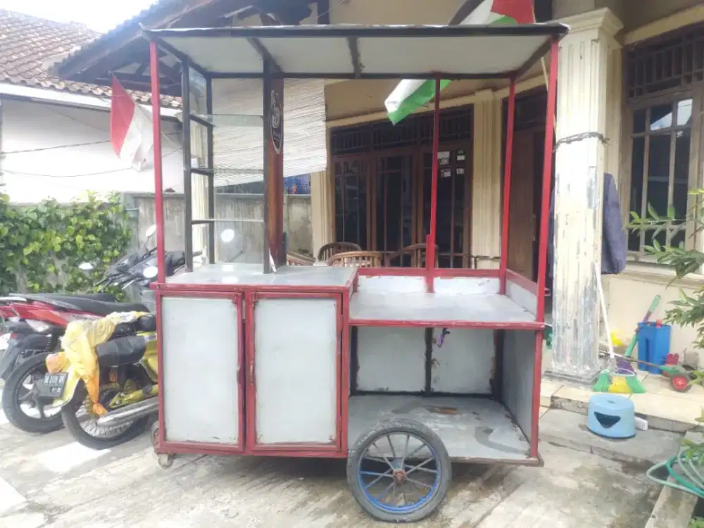 GEROBAK MAKANAN MINUMAN