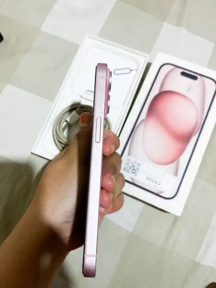 iPhone 15 iBox lengkap garansi masih on