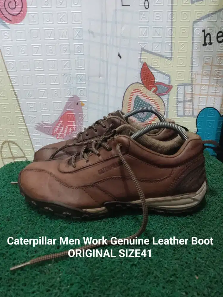 CATERPILLAR  MEN WORK GENUINE LEATHER ORIGINAL SIZE41 Kndsi ok90% asli