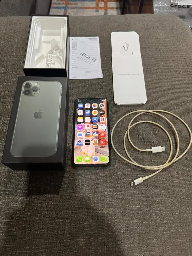 Iphone 11 Pro 64gb ibox midnight green MULUS LENGKAP