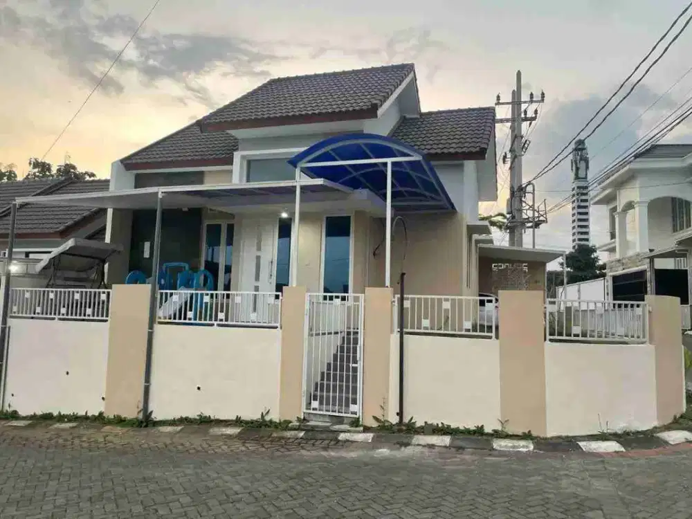 Dijual Rumah hook terawat di villa bukit tidar, malang kota