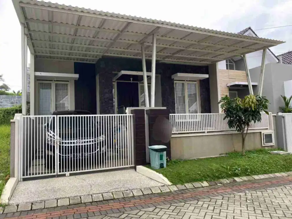 Disewakan Rumah Terawat Siap Huni Austinville Dieng Malang