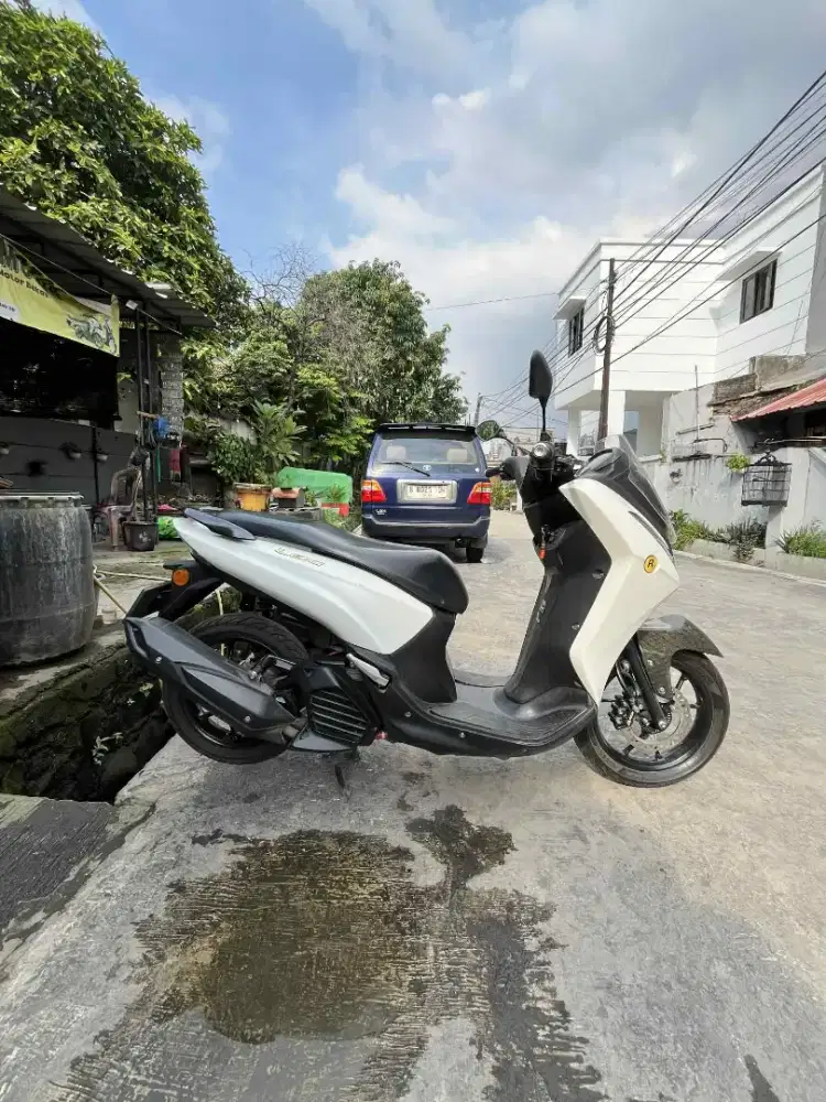 YAMAHA LEXI 2019 PAJAK HIDUP