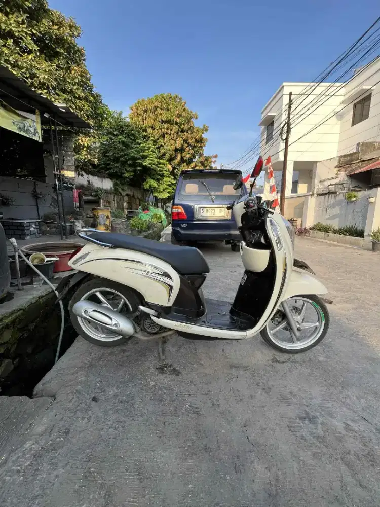 HONDA SCOOPY ESP ISS 2015