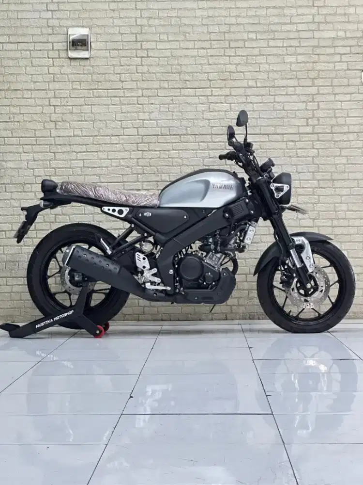 ODO 2500 PERAK! Tipe Terfavorit! Yamaha XSR155 2022