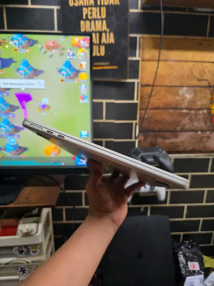 macbook air m2 2022 8/256 ibox batangan