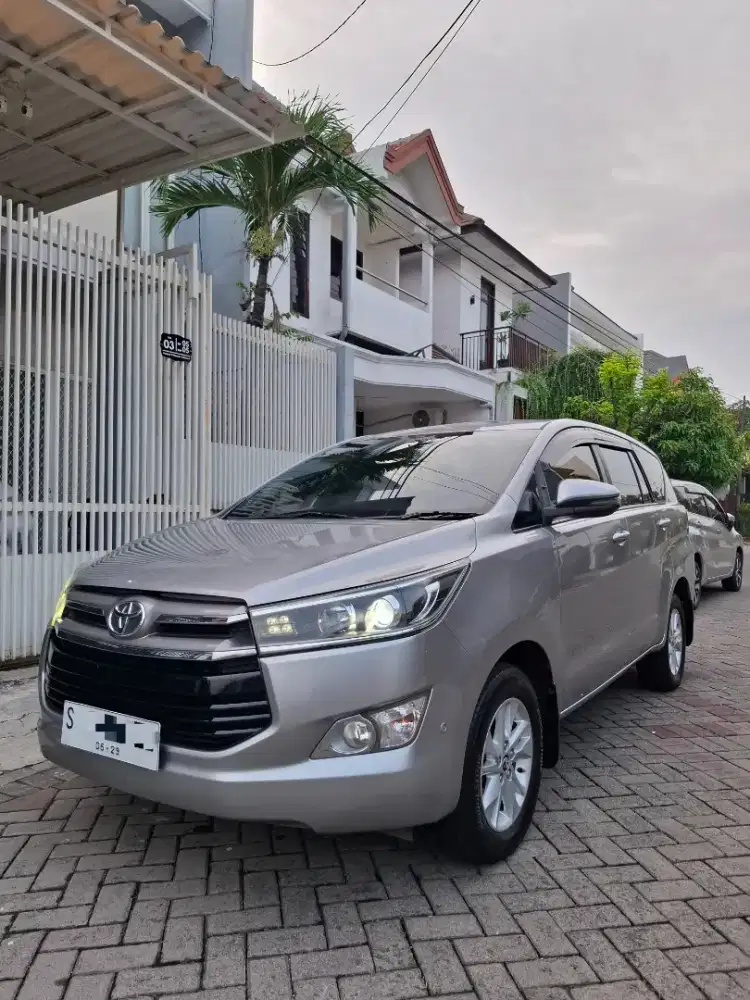 Innova Reborn V Diesel 2019 Matic AT Silver 2.4 Solar 2GD Automatic