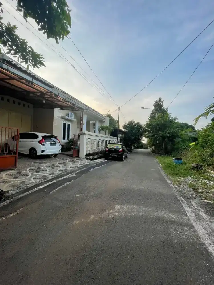 Murah dijual rumah mewah semarang barat bebas manyaran siap huni