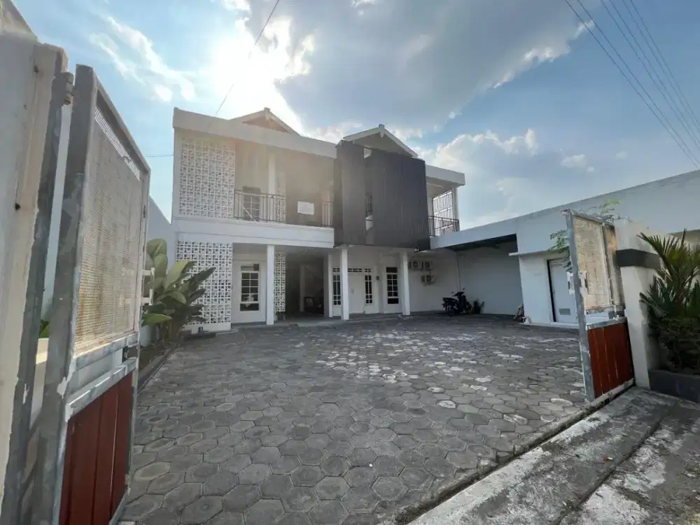 Murah dijual kos tinggal jalan dekat majapahit panda palebon