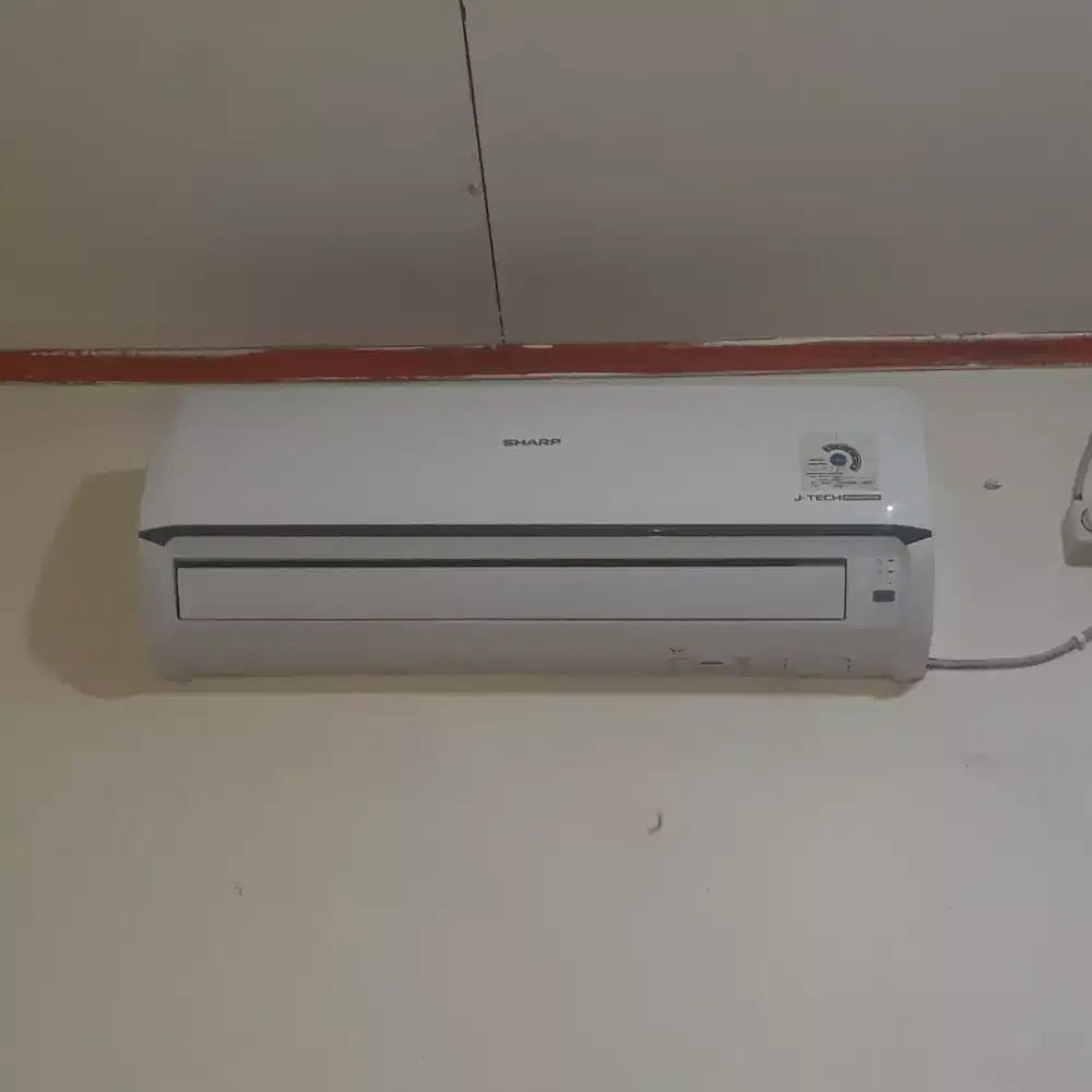 Dijual murah AC Sharp j tech inverter 1/2 PK