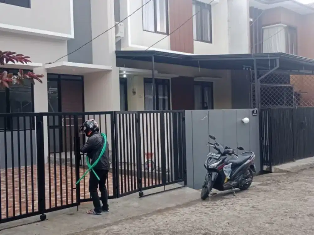 Rumah Baru 2lnt Modern Minimalis dalam Cluster Antapani