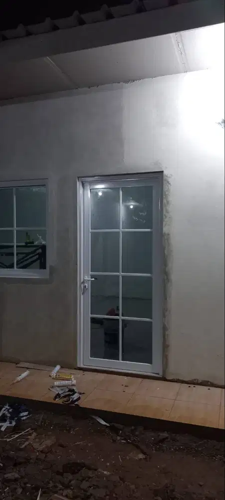 Pasang Partisi Kantor Pakai Kusen Aluminium Alumunium Kaca - Gypsum