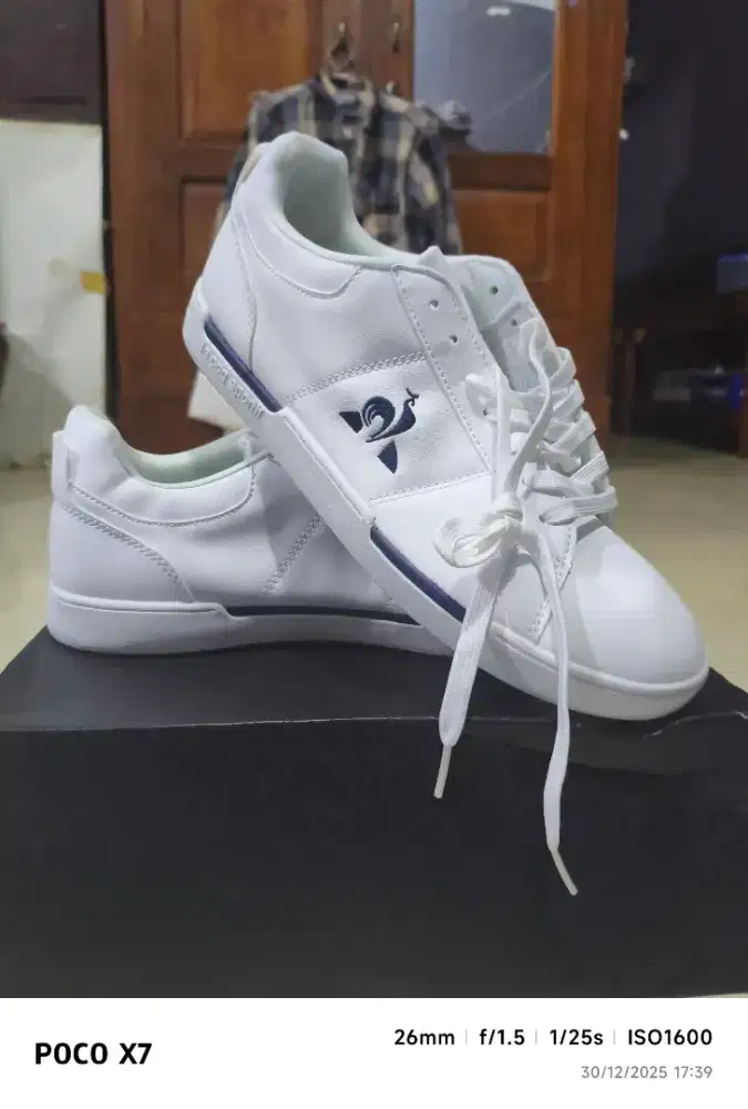 Sepatu running dan casual