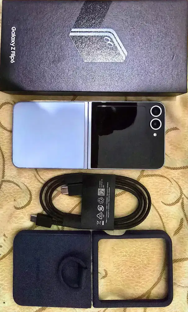Samsung Z Flip 6 12/256 No minus Mulus