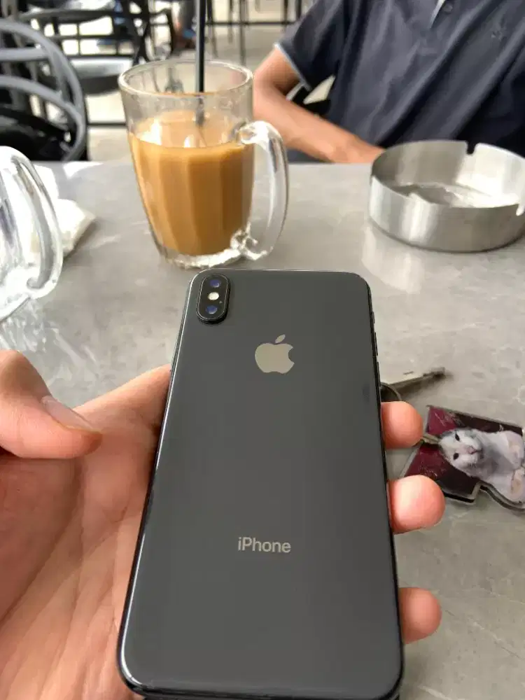 iPhone X Dark Grey 64GB