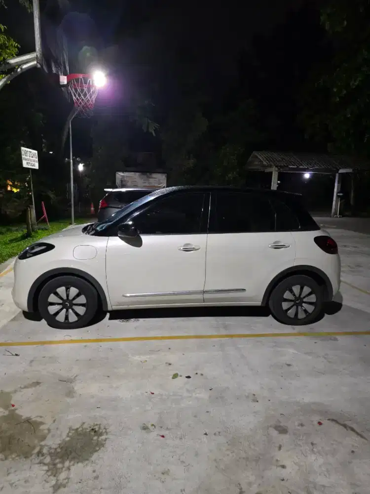 Wuling Binguo EV PREMIUM RANGE 410 km tahun 2024 Milktea