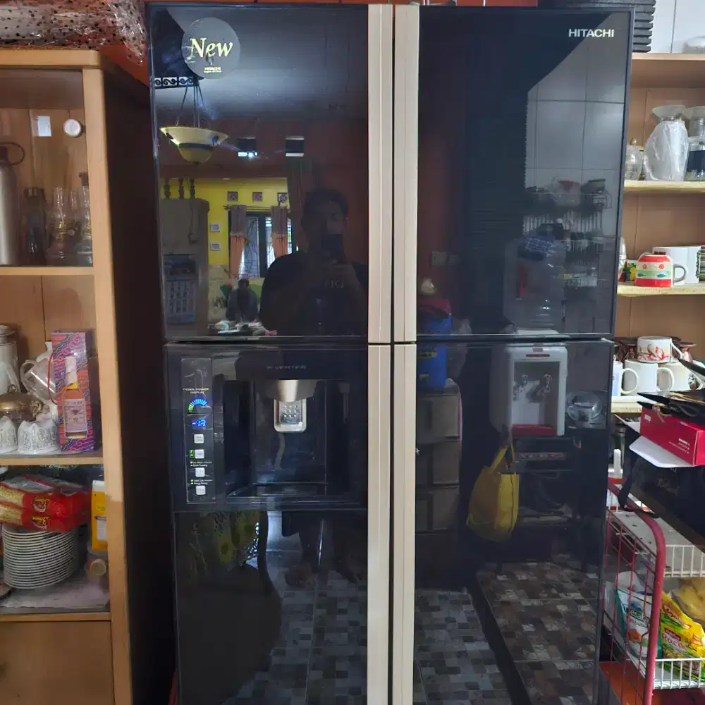 Kulkas Hitachi 4 Pintu Inverter (P86cm x L70cm x T180cm)