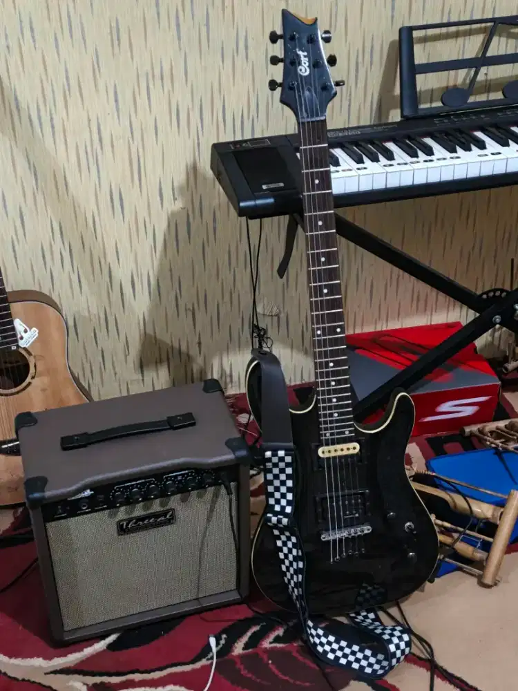Gitar Elektrik Cort dan Amplifier