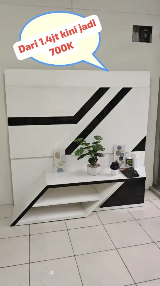 Furniture background Tv 700rts