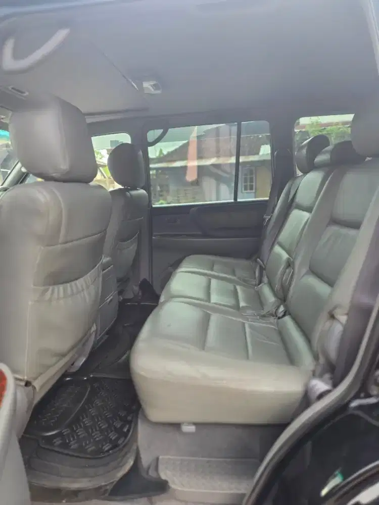 Land crauser tahun 2002 Bensin