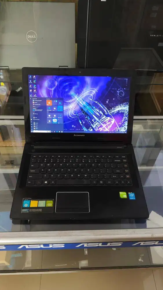 Lenovo Z40 CORE i5 ram 8gb DUAL VGA Nvidia 2gb  lancar jaya