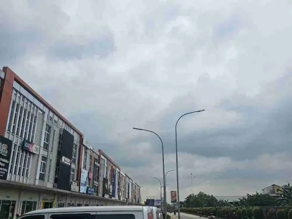 Dijual atau Disewakan ruko 3 lantai di summarecon bekasi