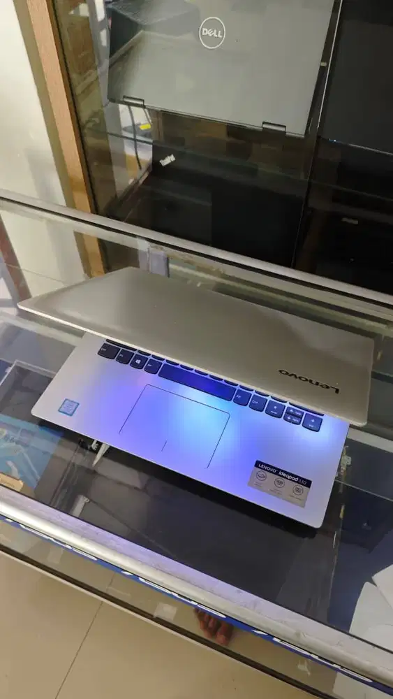 Lenovo ideapad 330 core i5 gen 8 ram 8gb Slim Mulus Gransi 1 bulan