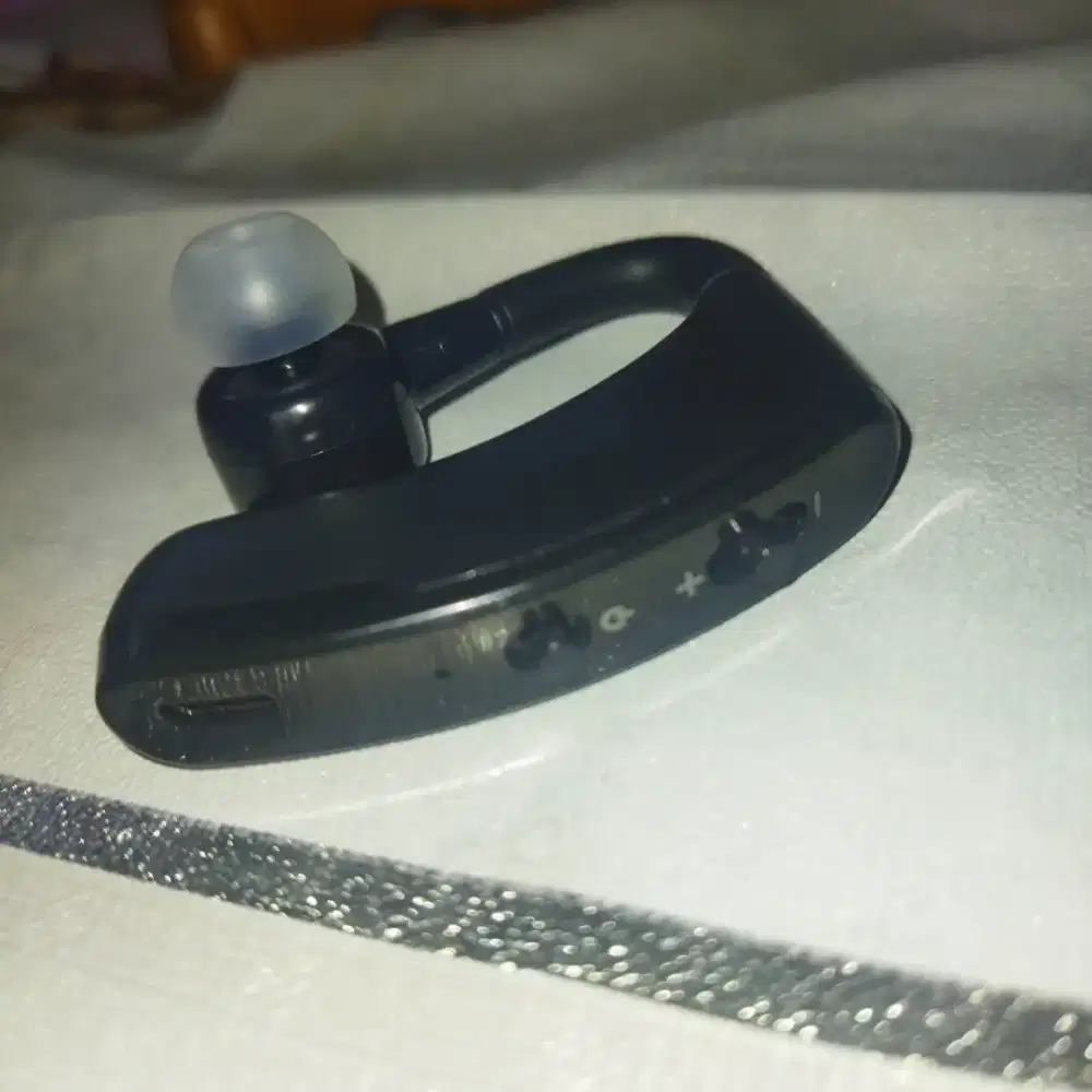 earphone bluetooth buat dengerin musik diperjalanan