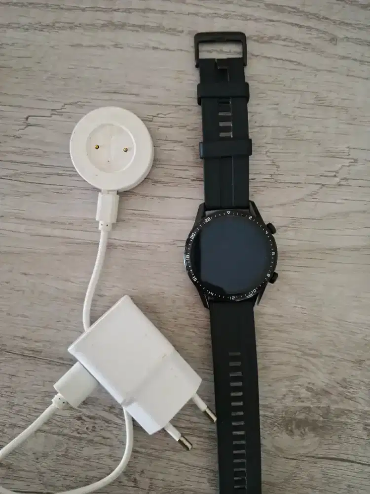 Huawei Watch GT 2 unit + charger