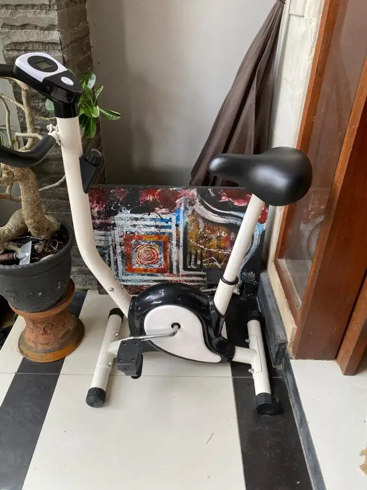 BG SPORT Sepeda Statis