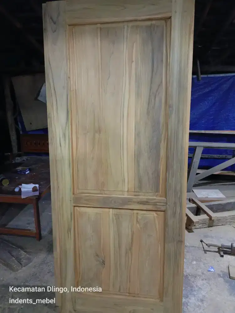 Pintu jati minimalis