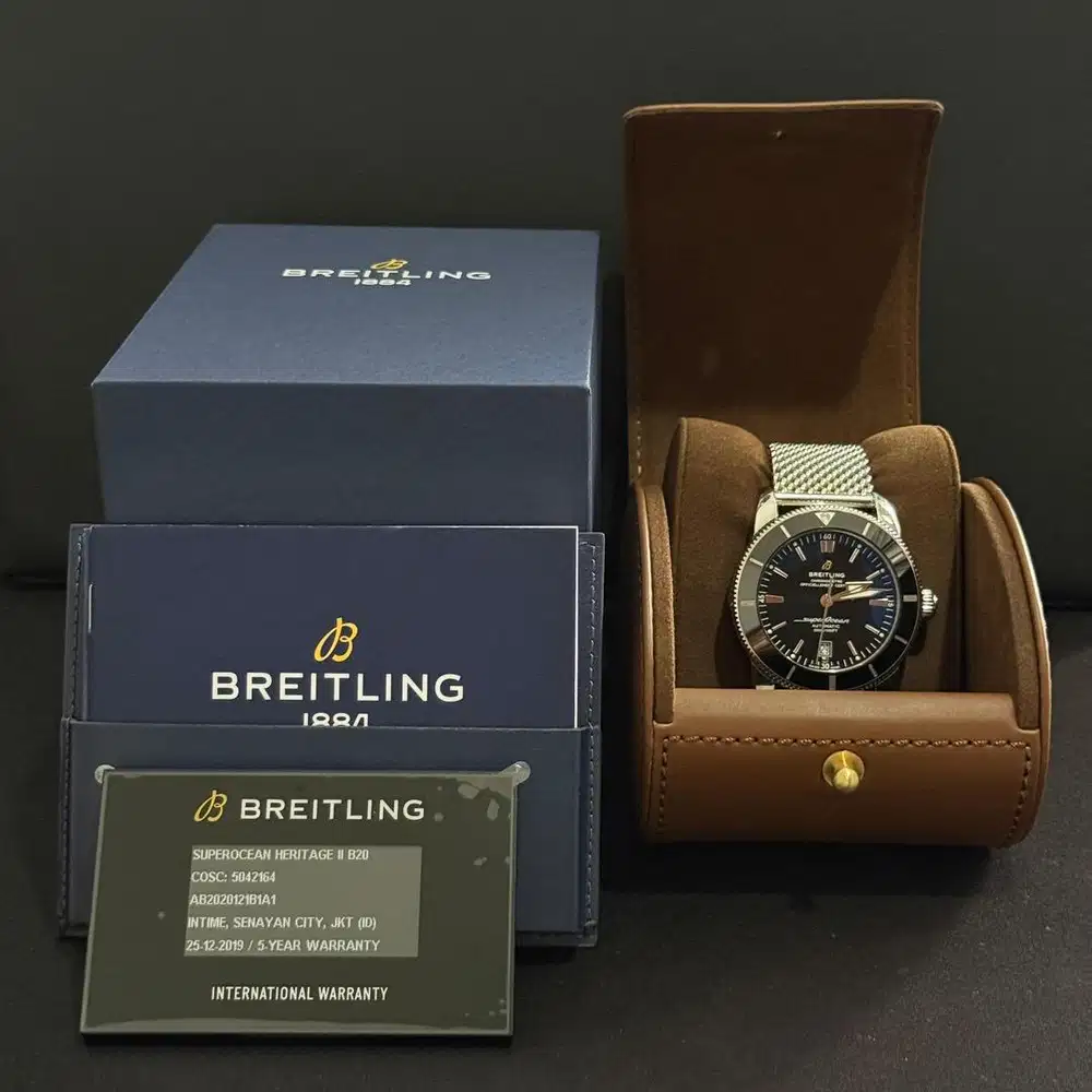 Jam mewah Breitling SuperOcean Heritage II