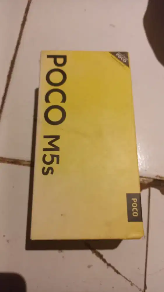Pocco M5s 4/64 mulus fulset