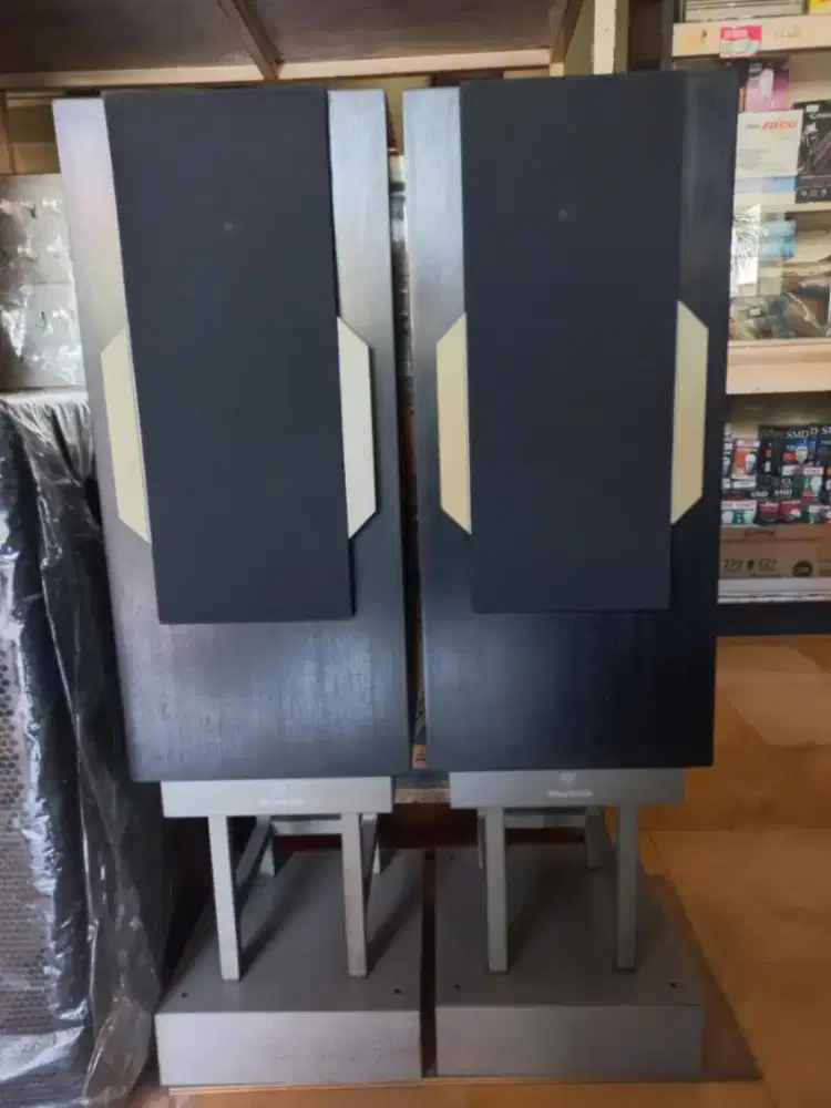 Wharfedale Harewood Speaker