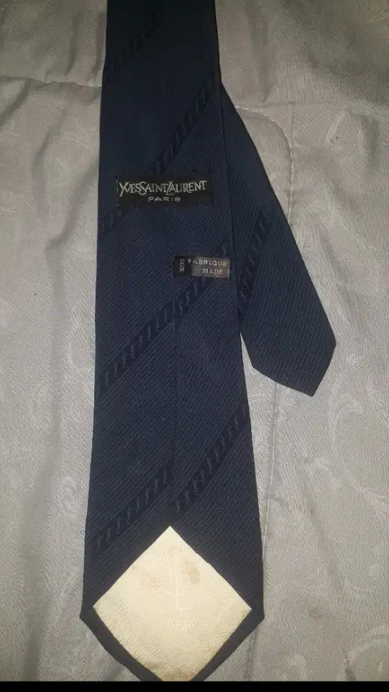 Dasi yves saint laurent