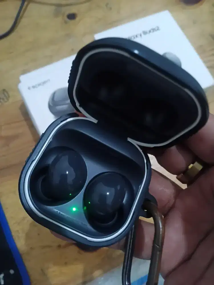 Headset samsung galaxy buds 2 original+case spigen