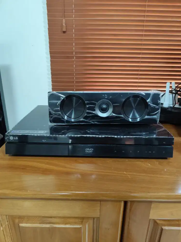 LG DVD Home Theater System DH7620T 1100 Watt