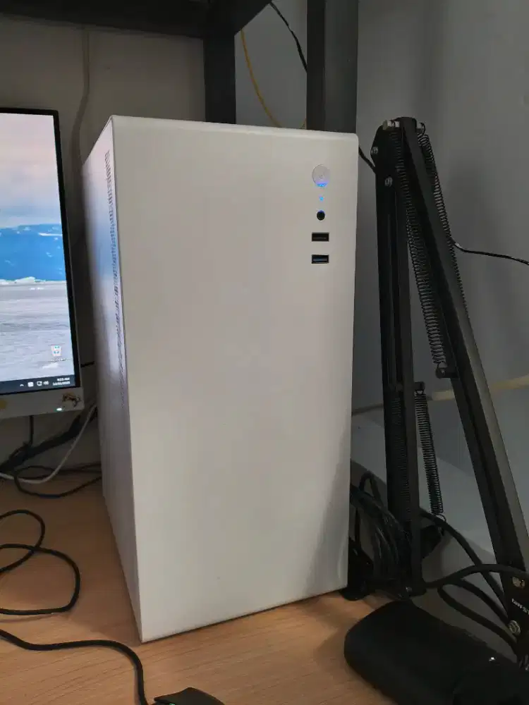 PC CPU ryzen 5 4600g 16gb ram vga rx580 vram 8gb 1tb ssd