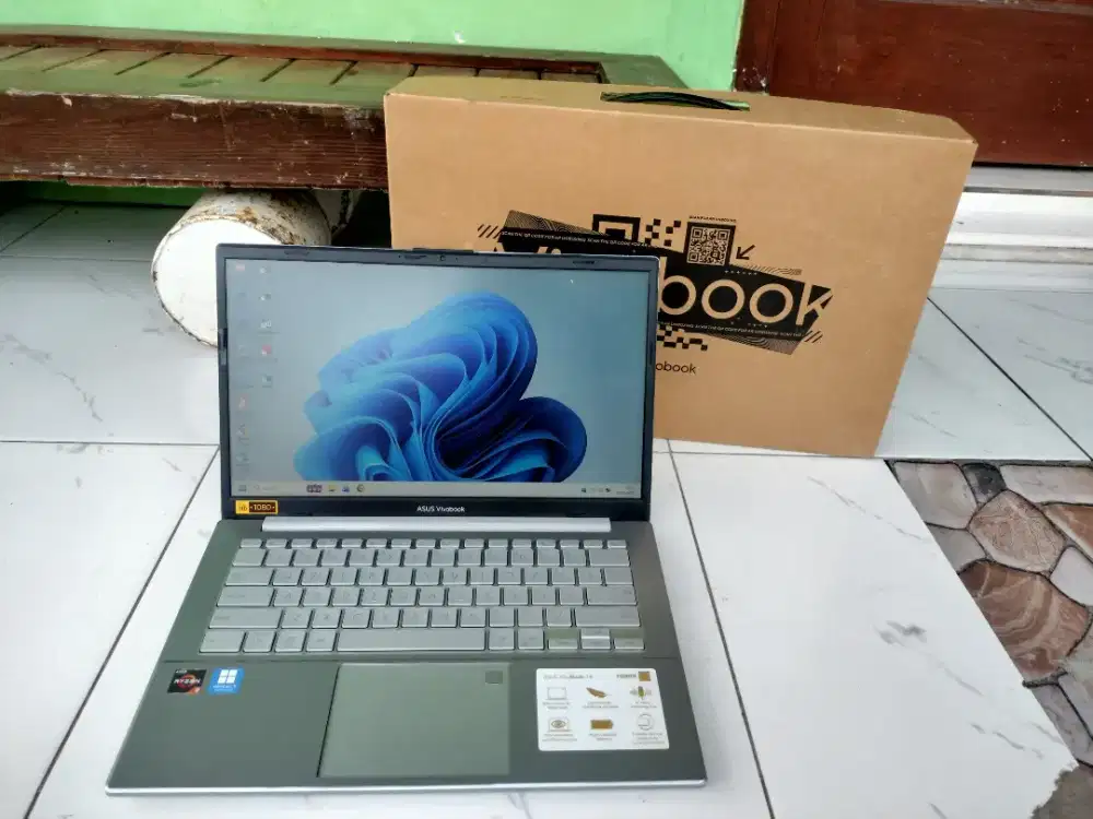 Asus Vivobook E1404FA Ryzen 3-7320U SSD Keyboard Nyala Fullset