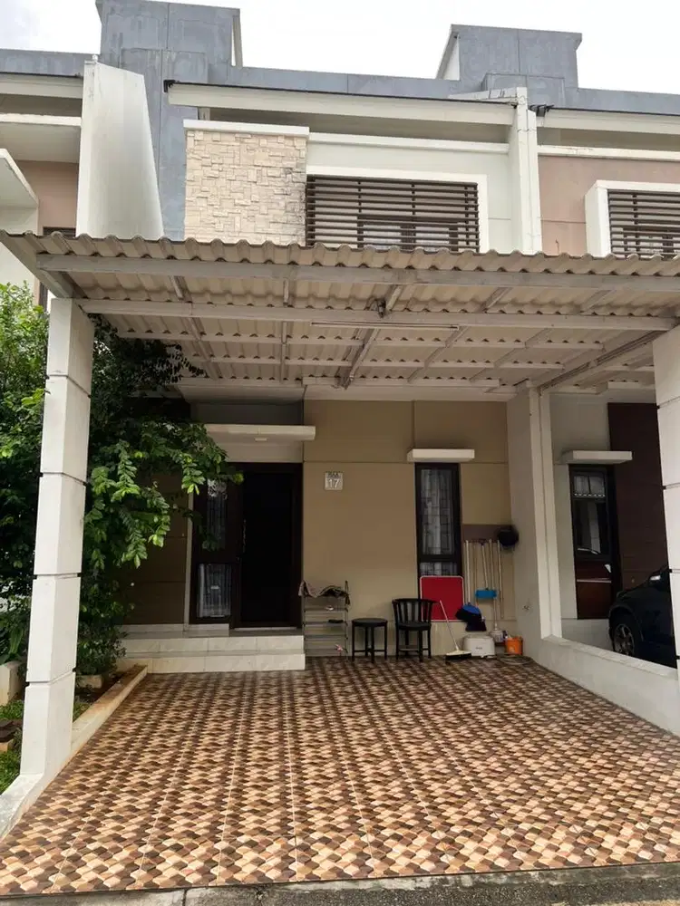 DIJUAL CEPAT! Rumah di Summarecon Bekasi. Strategis Dekat Tol