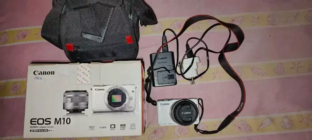 Camera Mirrorless Canon M10