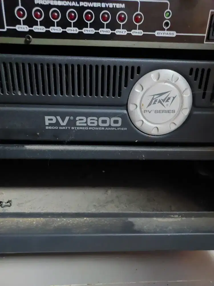 Sound system peavey behringer yamaha