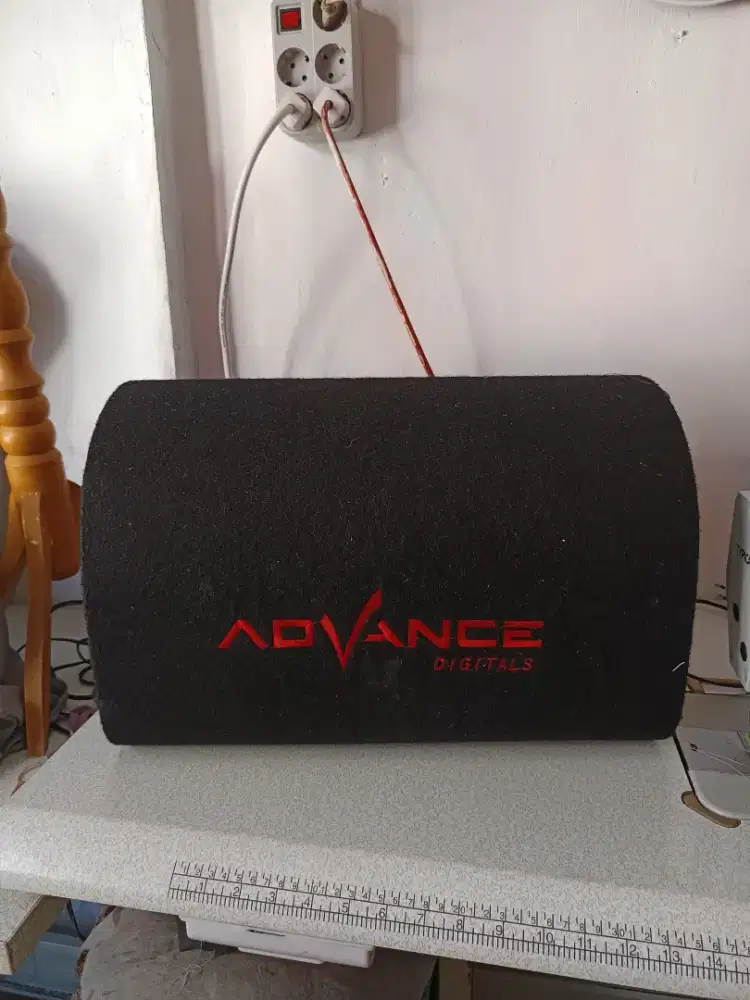 Speker advace,like new