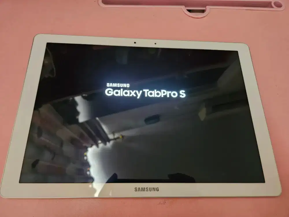 Dijual Samsung Galaxy Tab Pro S warna putih second