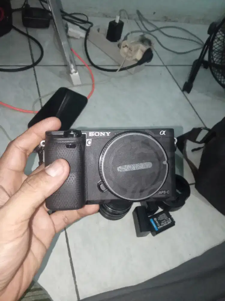 Sony A6000 + Lensa Mieke 35 mm