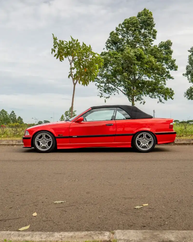 LOW ODO BMW 325i AT convertible E63 1995